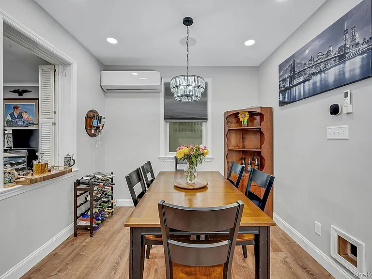 32 Glendale Ave — Photo 7