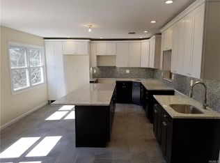 38 Old Country Rd, Monroe, NY 10950