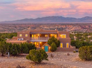 39 Gopeyka Canyon Rd, Cerrillos, NM 87010
