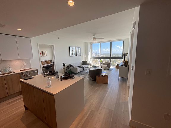 2nd image of 3115 Plaza St #1410