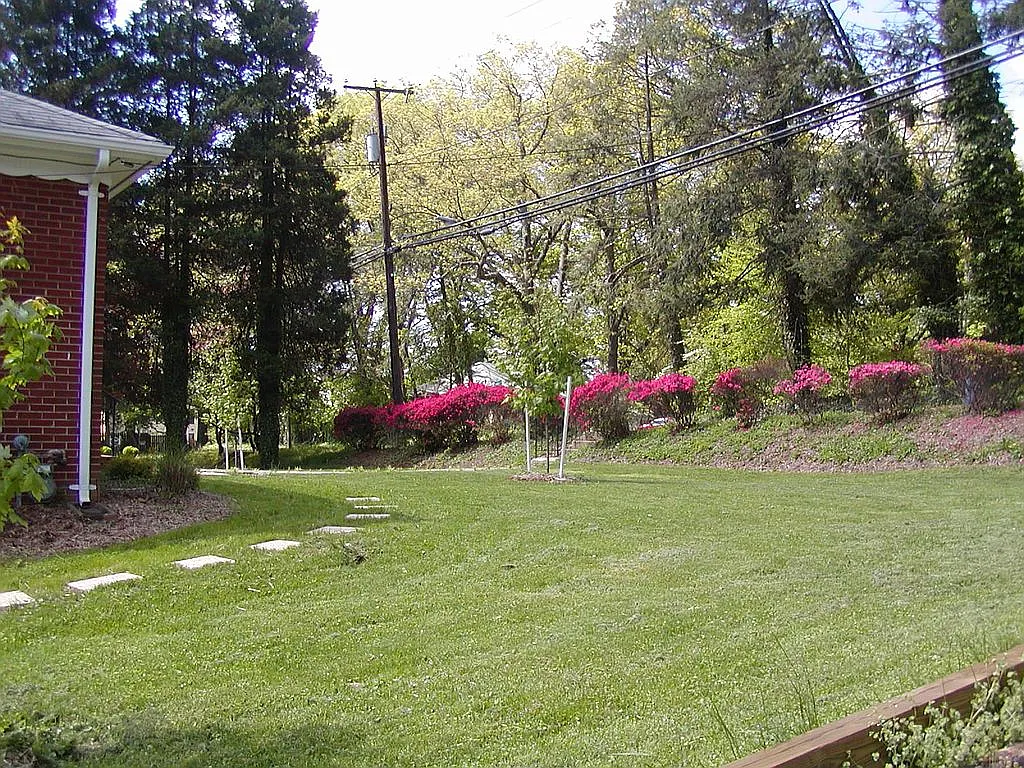 1208 Preston Ave photo 1