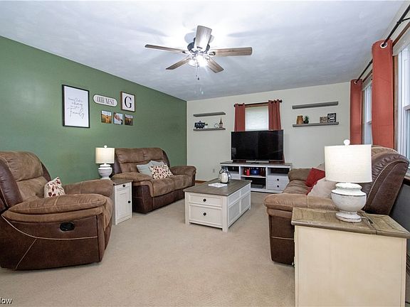 5th image of 1346 Barnes Dr