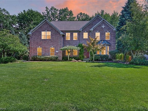 2nd image of 30951 Kilgour Dr