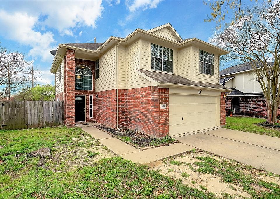 Welcome Home! 19619 Cypress Moss Dr, Katy, TX 77449