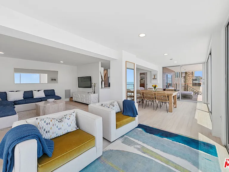 24928 Malibu Rd — Photo 38