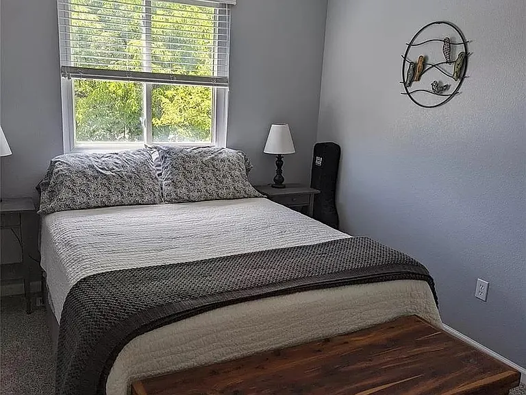 1572 Northridge Dr — Photo 6