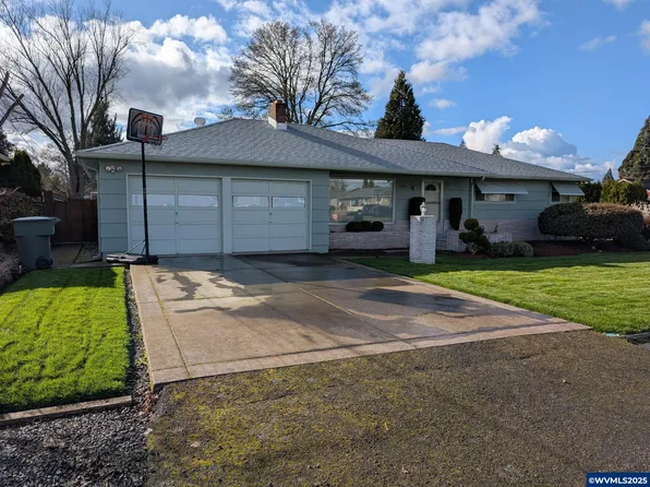 2555 Byram St NE, Salem, OR 97301