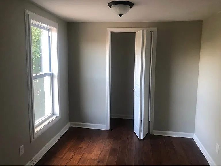 266 E Cass St #12 — Photo 5
