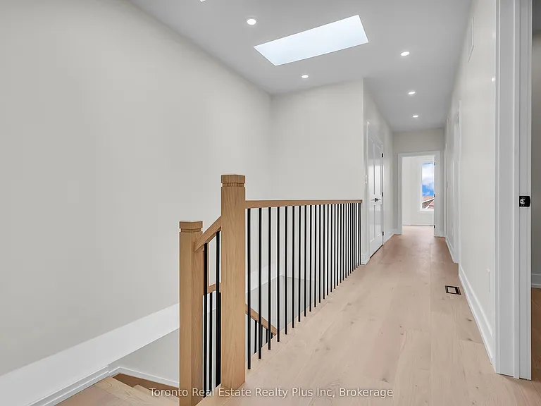 138 Bowie Ave — Photo 35