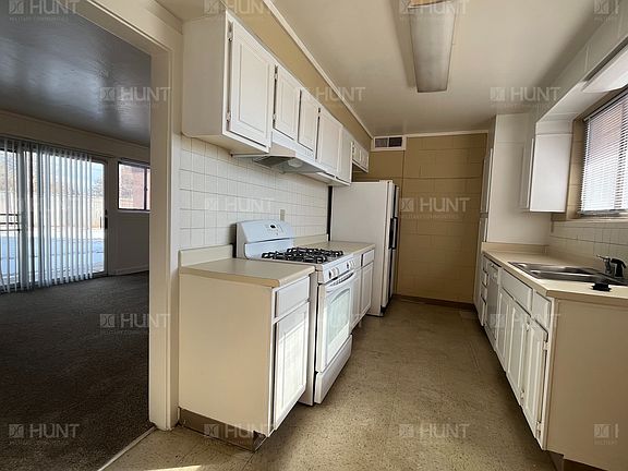 3rd image of 4090 Falcon Pl SE #A