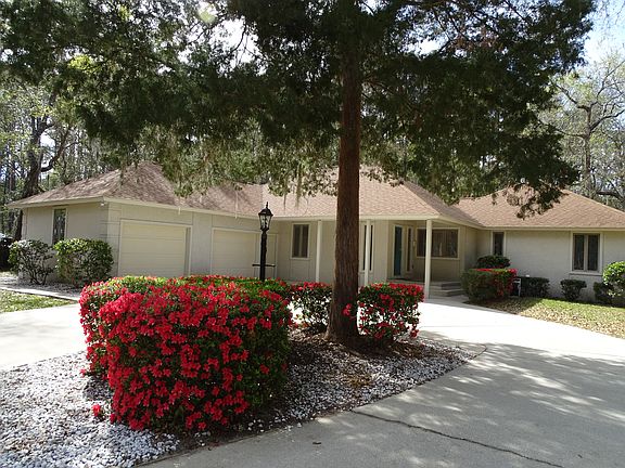 Large circular driveway