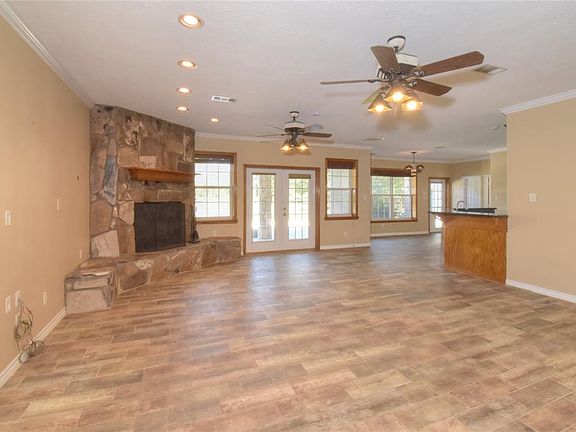 5th image of 3043 Grace Ln