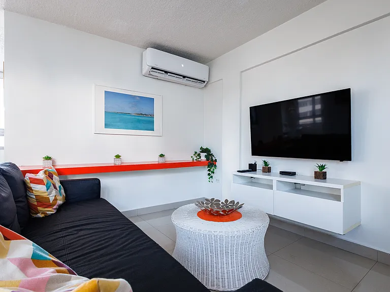 1353 Calle Aldea #3B — Photo 1