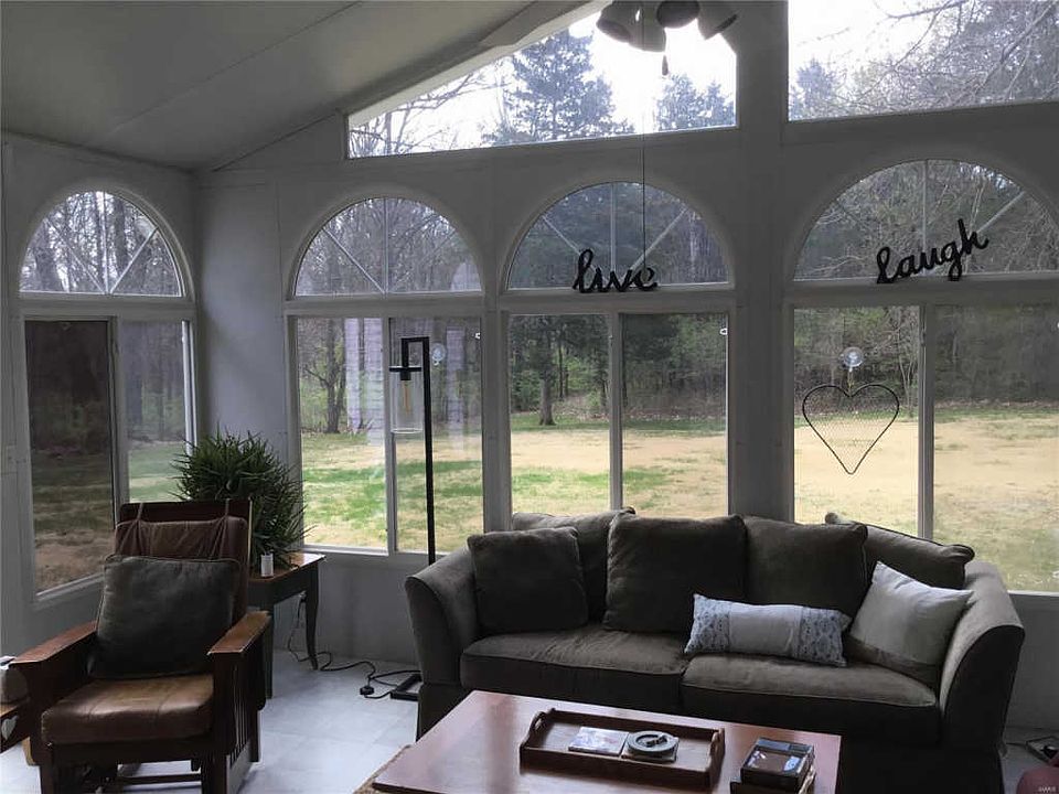 2nd image of 40 Timberland Dr