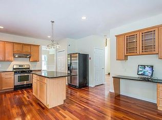 11 Jennies Ln, Mount Olive, NJ 07840