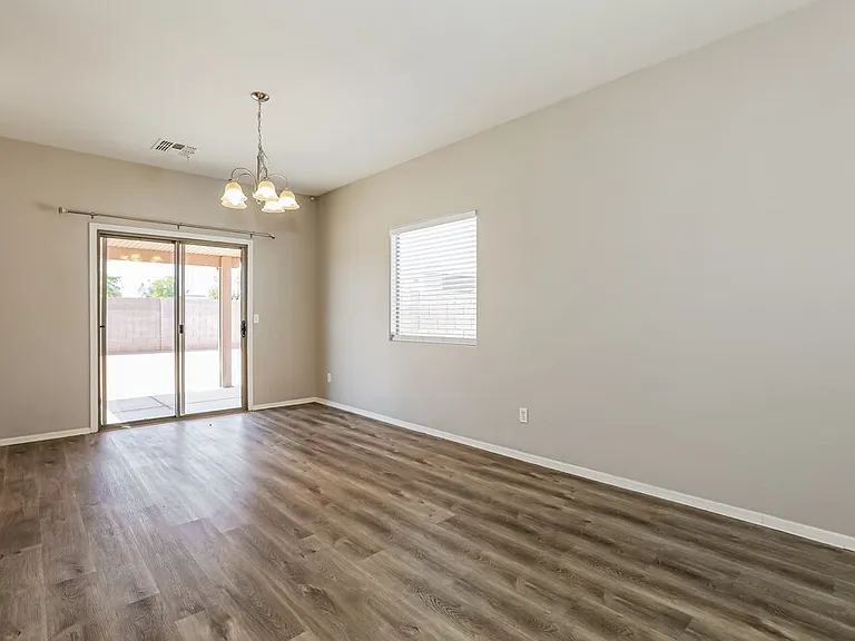 1733 E Silversmith Trl — Photo 6