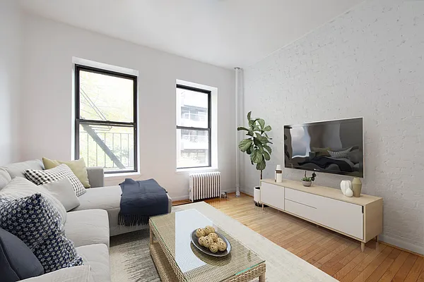 Rented by R New York | media 1
