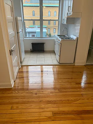 Rented by Think Properties | media 12