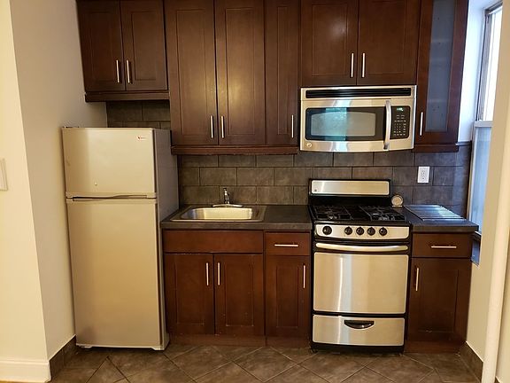 2nd image of 504 W 167th St #2R