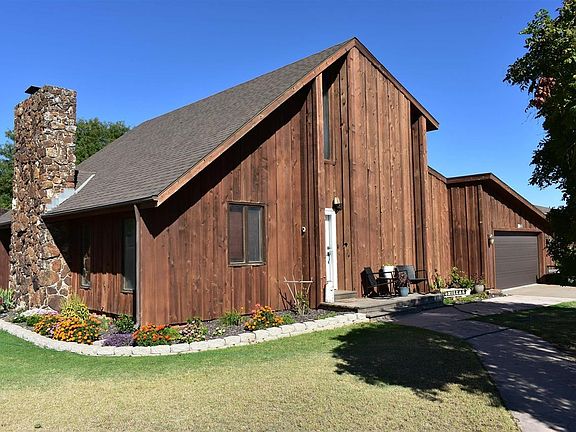 3rd image of 2301 Donald Dr