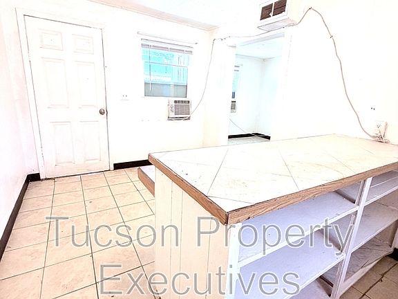 3rd image of 1435 E Benson Hwy #7
