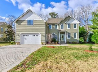 6 Windmill Ln, Ocean View, DE 19970