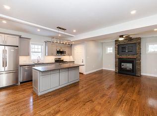 36 Waveway Ave APT 2, Winthrop, MA 02152