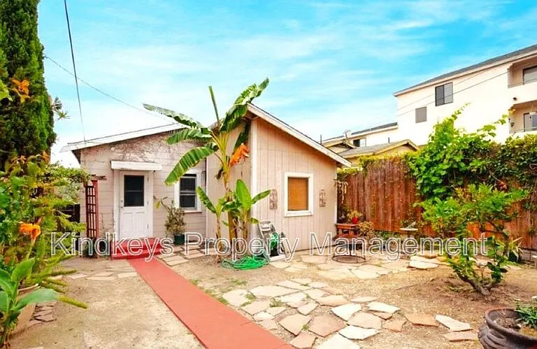 4517 Arizona St — Photo 14