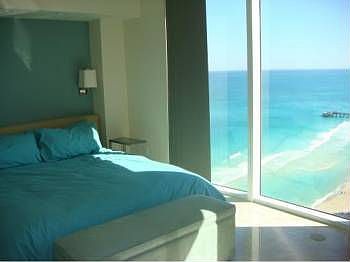 3rd image of 17201 Collins Ave APT 2803