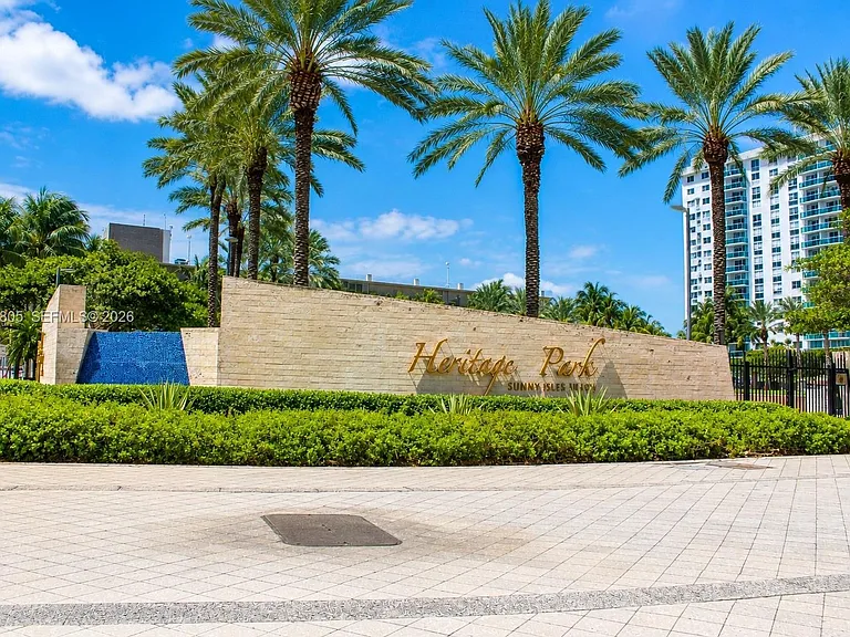 19370 Collins Ave #915 — Photo 27