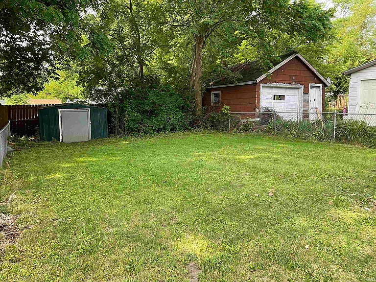 1807 Hale Ave — Photo 10