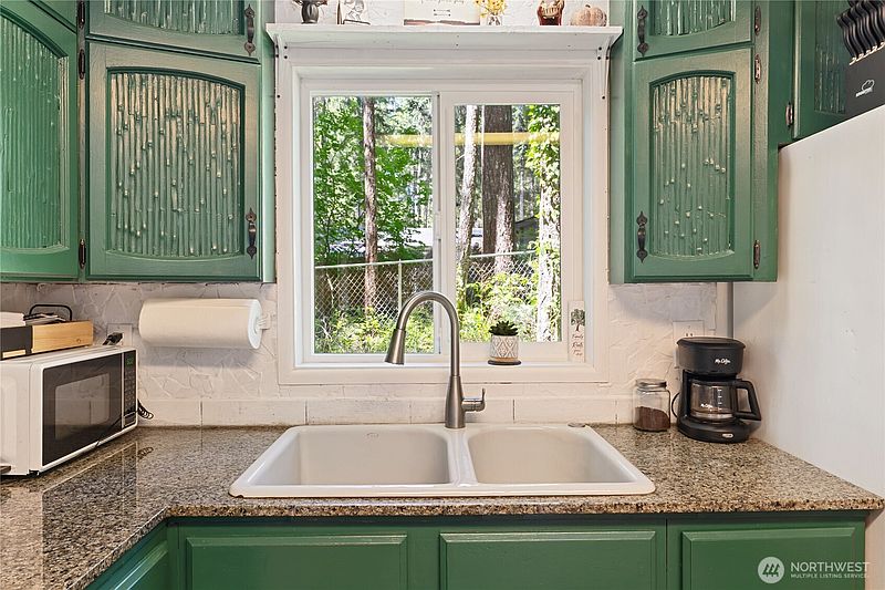 5th image of 90 N Fircrest Place