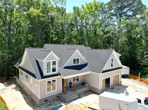 107 Batten Cv, Carrollton, VA 23314