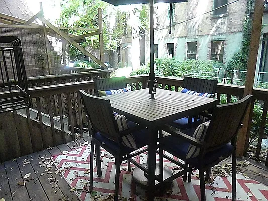 Rented by Up Real Estate Advisors LLC | media 36