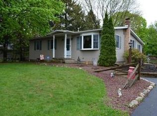 1345 Bushkill Center Rd, Wind Gap, PA 18091