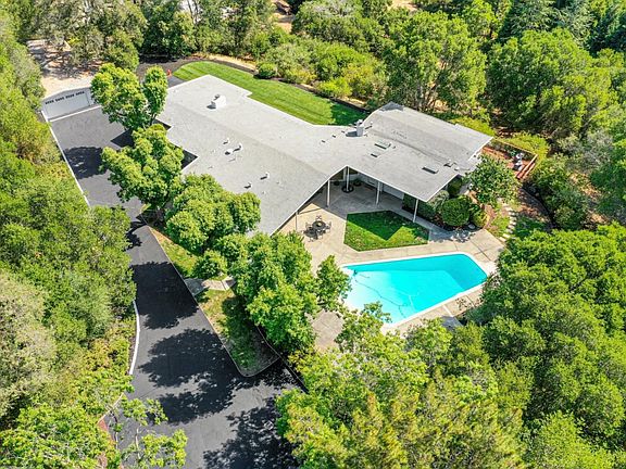 2nd image of 18927 Monte Vista Dr