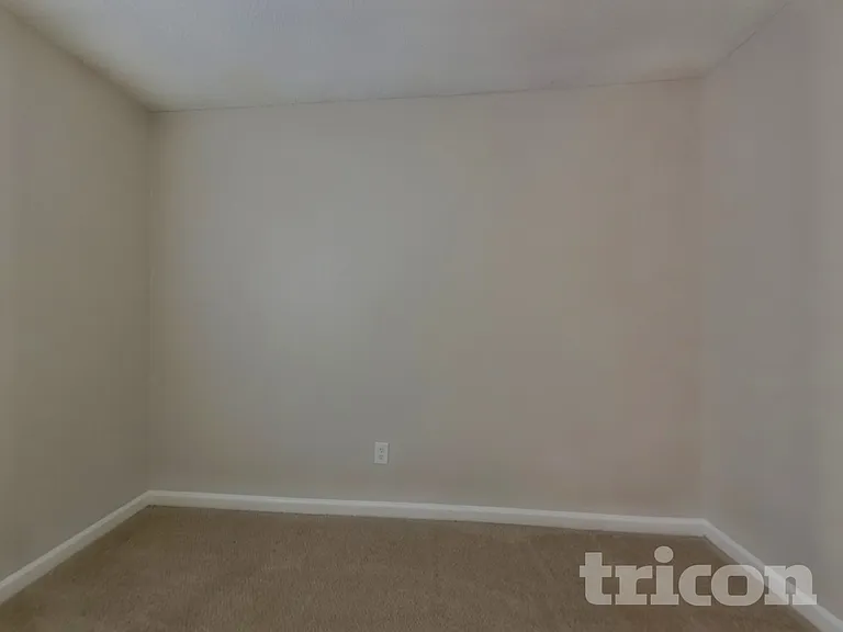 305 Madeline Way — Photo 11