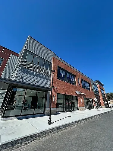 Residences at Sharon Gallery — Photo 54