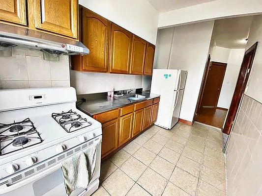 Rented by Brooklyn Property Group LLC | media 7