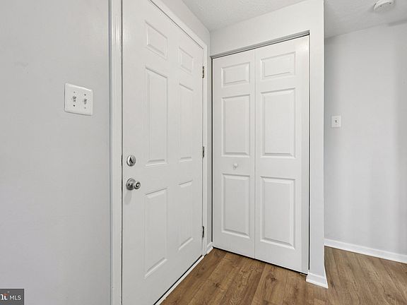 5th image of 839 Oak Leaf Ct