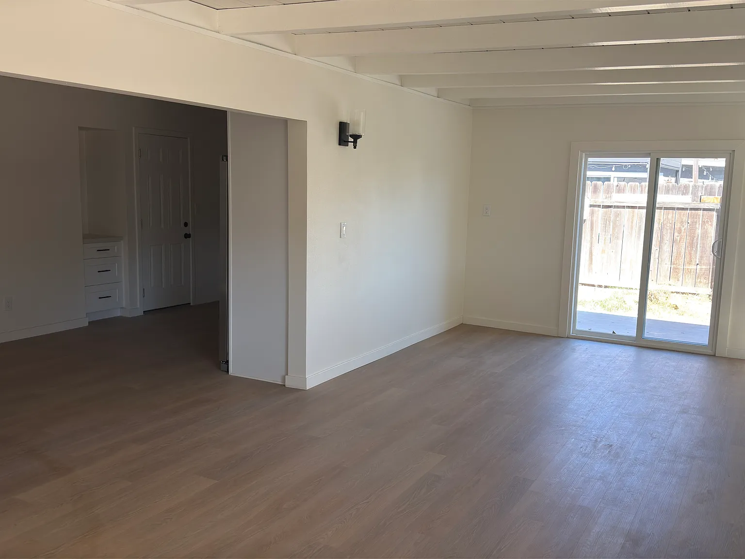 3 bed, 1456 sqft, $3,895 — Photo 3