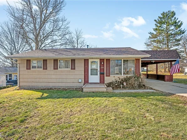 228 Barber Ave NE, Brewster, OH 44613