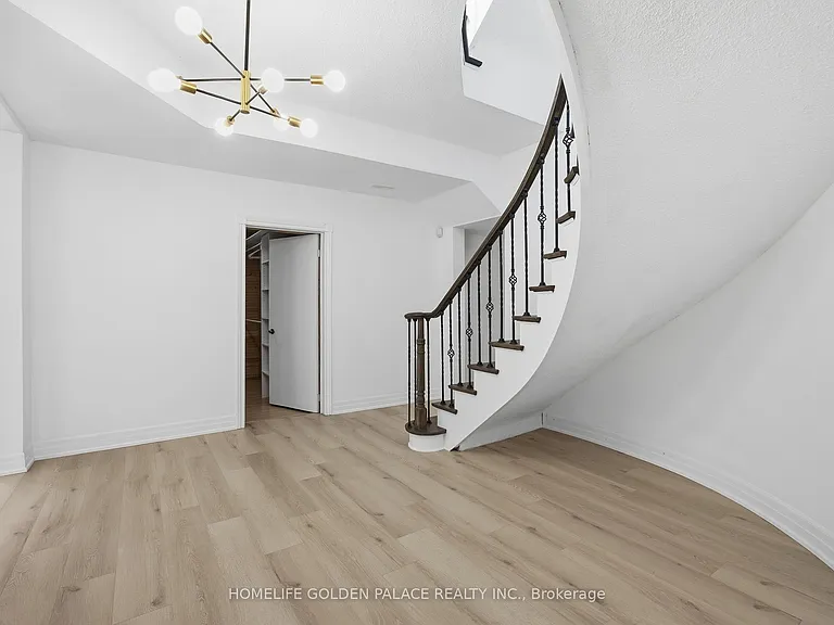 394 Patricia Ave — Photo 44