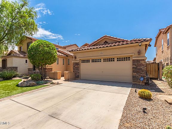 4th image of 43351 W Lindgren Dr