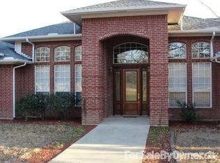 8 Shady Creek Ln, Bridgeport, TX 76426
