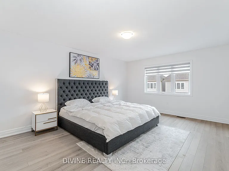 9241 White Oak Ave — Photo 21
