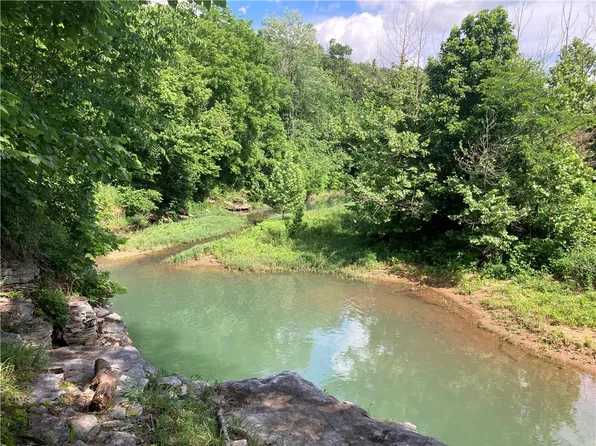 924 Cr, Alpena, AR 72611