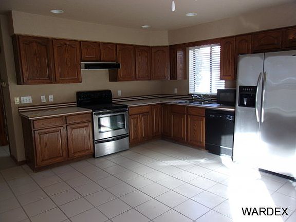3rd image of 3352 Palmtree Dr