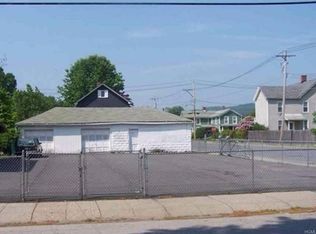 135 Ball St, Port Jervis, NY 12771