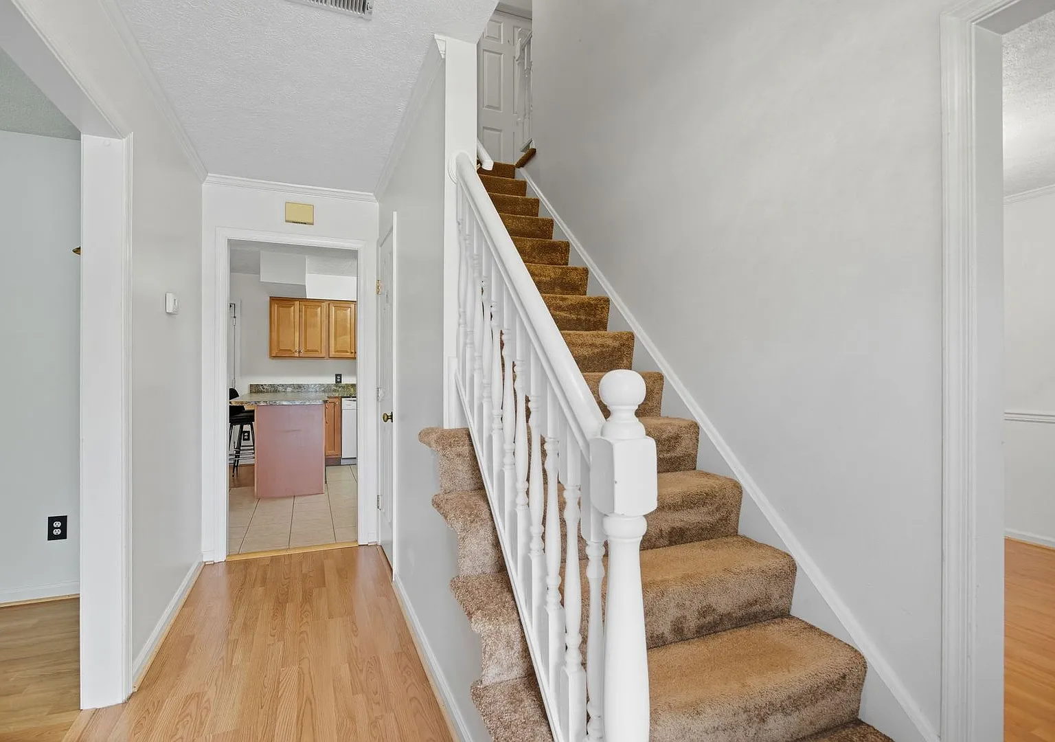 Westview 40 — Photo 2